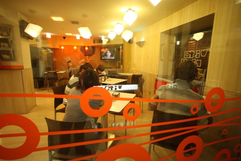 Hostal Vitorina Soria Ngoại thất bức ảnh