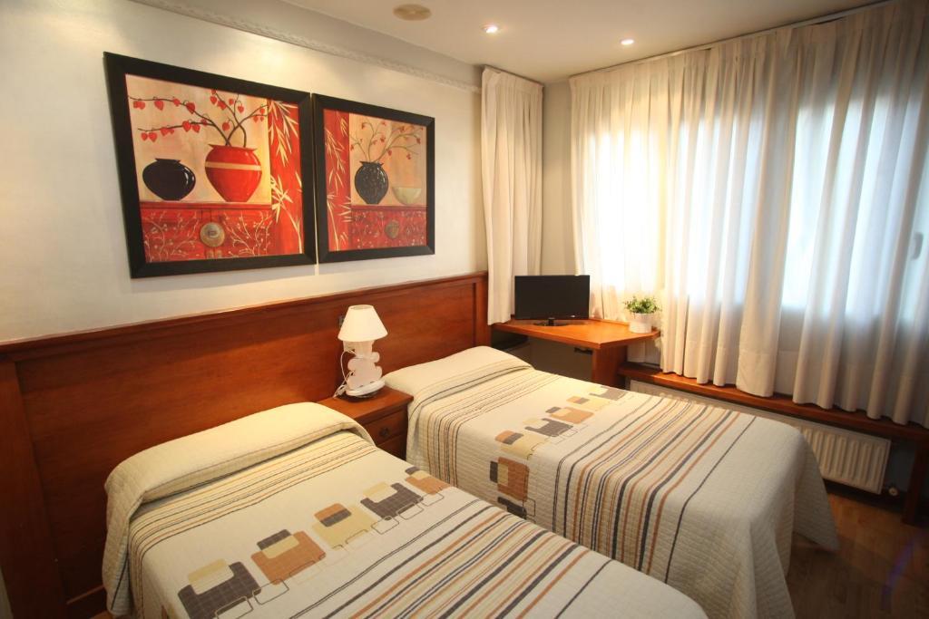 Hostal Vitorina Soria Phòng bức ảnh