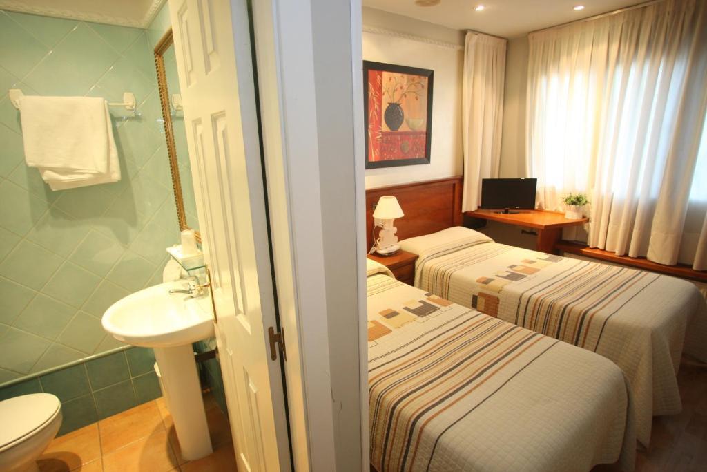 Hostal Vitorina Soria Ngoại thất bức ảnh