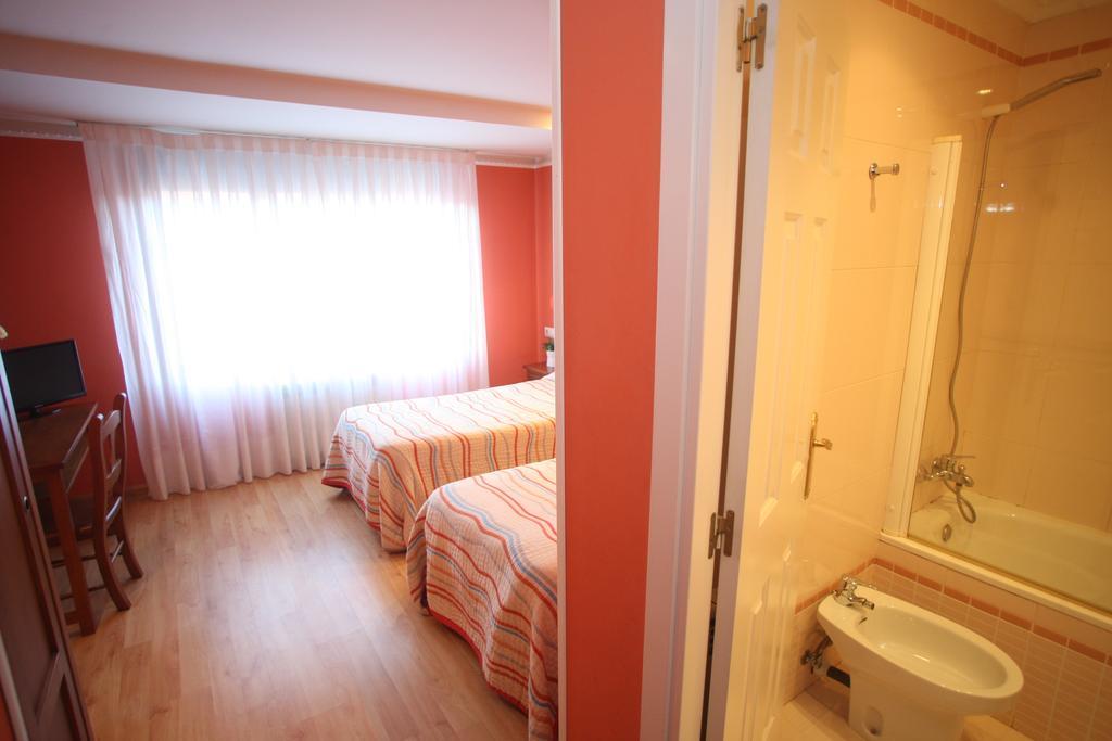 Hostal Vitorina Soria Ngoại thất bức ảnh
