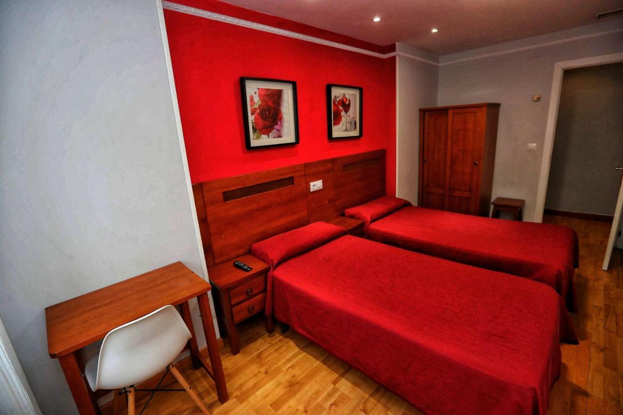 Hostal Vitorina Soria Ngoại thất bức ảnh