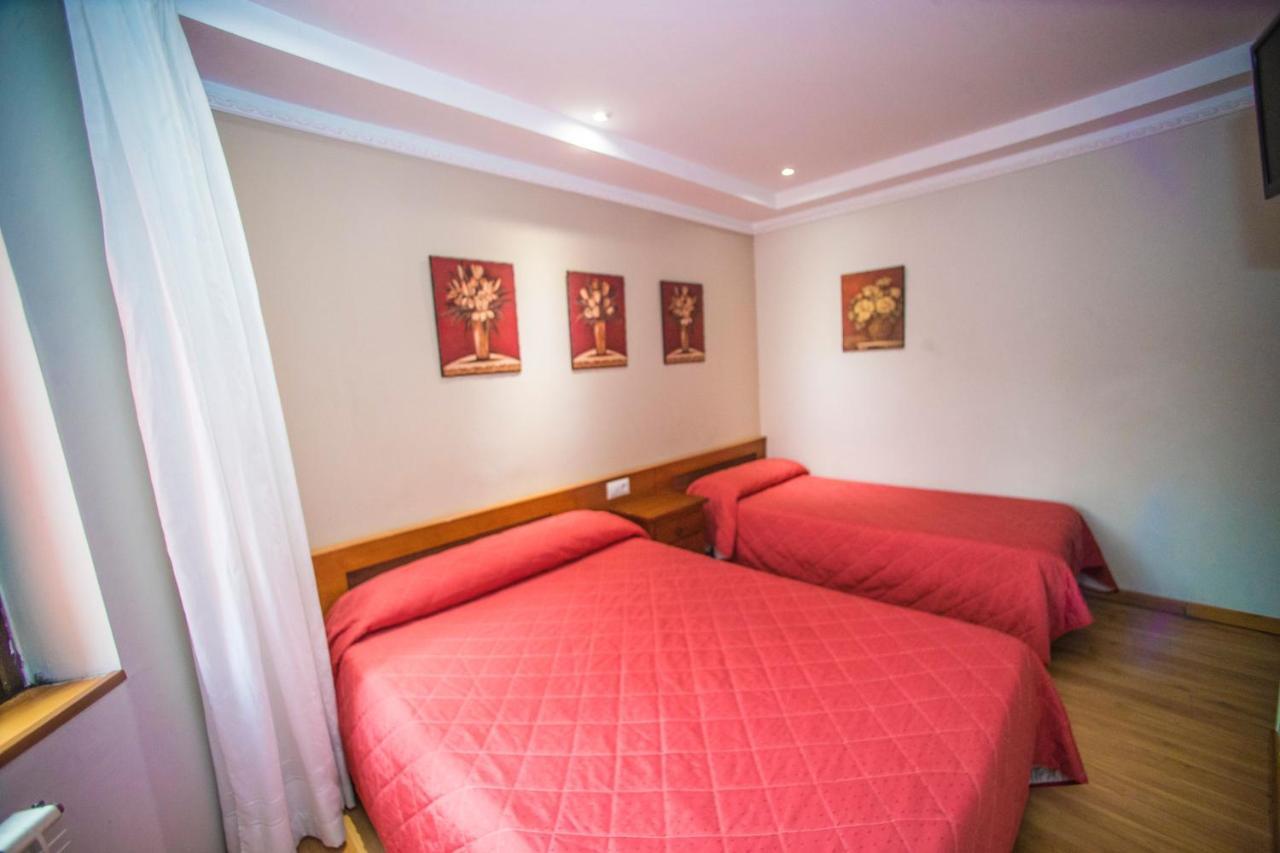Hostal Vitorina Soria Ngoại thất bức ảnh